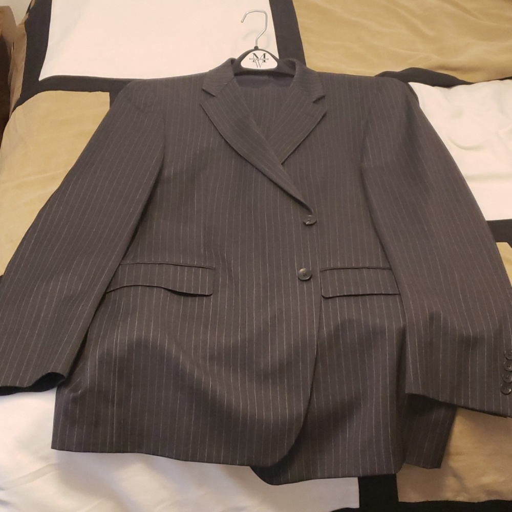 Men's Two-peice Nautica Suit (Charcoal Pinstripe)
